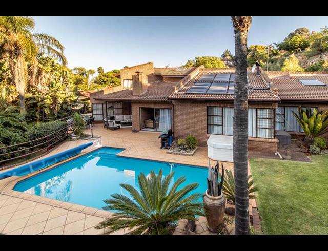 5 BEDROOM HOUSE FOR SALE IN NOORDHEUWEL